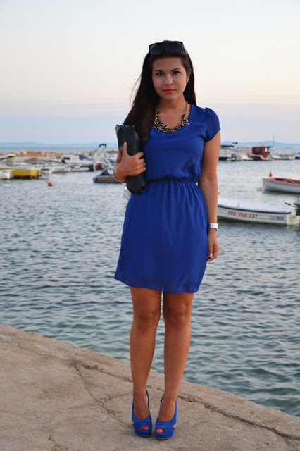 Keep life simple – und manchmal begeistert auch ein blaues Kleid