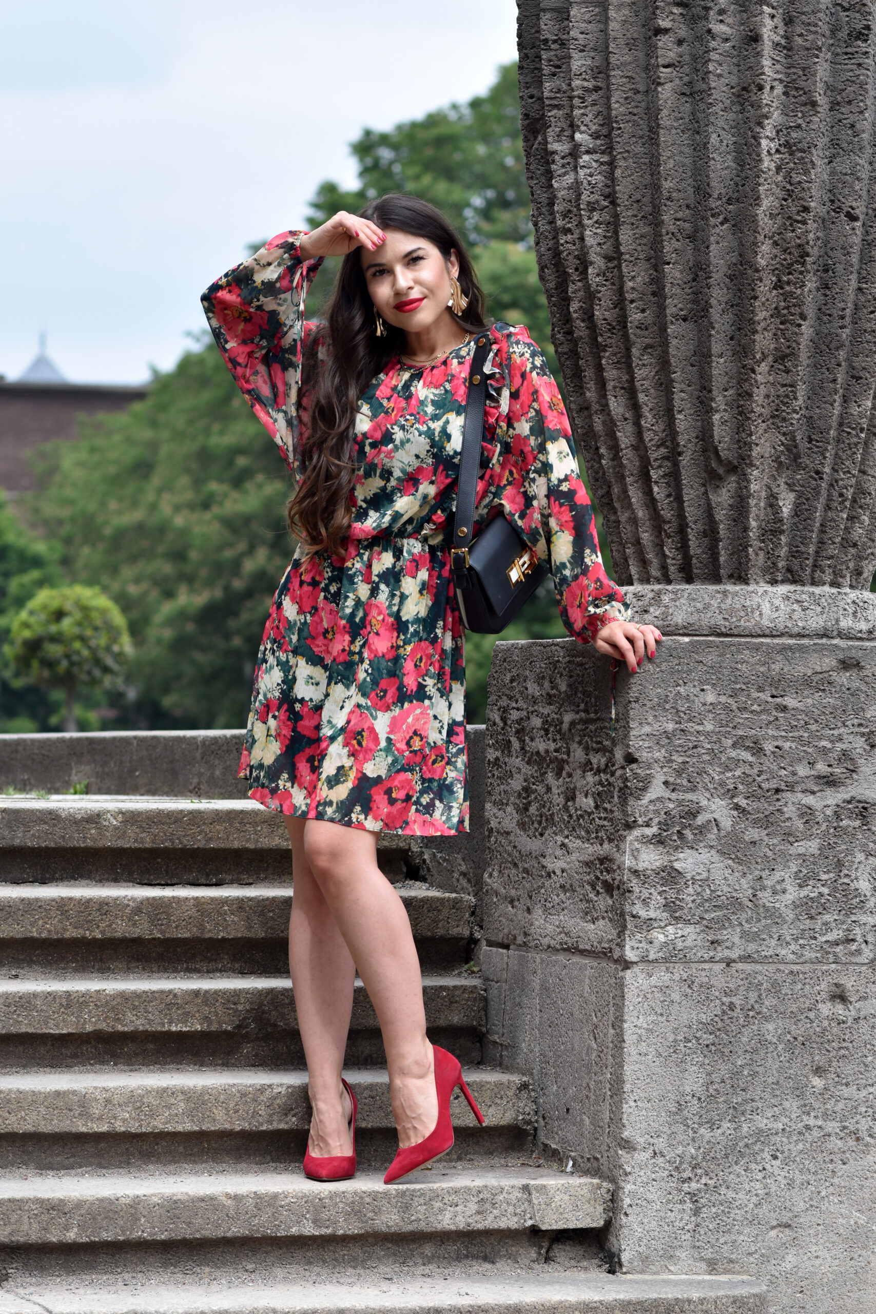 Jenny | Stylisches Sommer-Blumenkleid