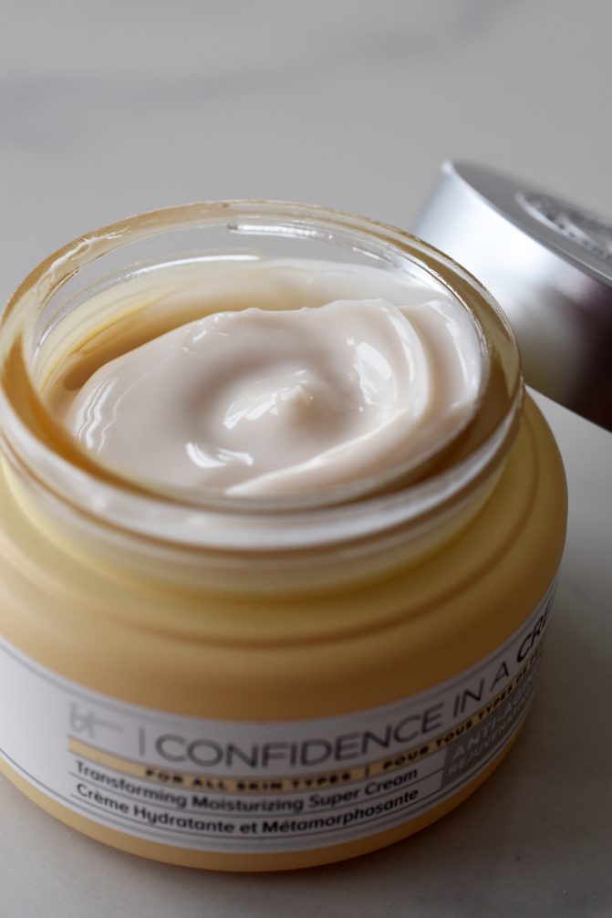 IT Cosmetics Confidence in a Cream