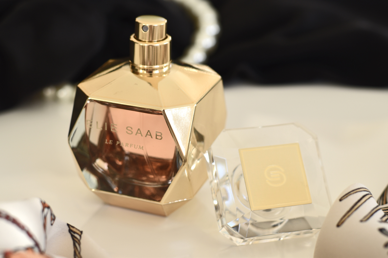 Elie Saab Eclat Dor Eau De Parfum Amour De Soi By Tina Carrot
