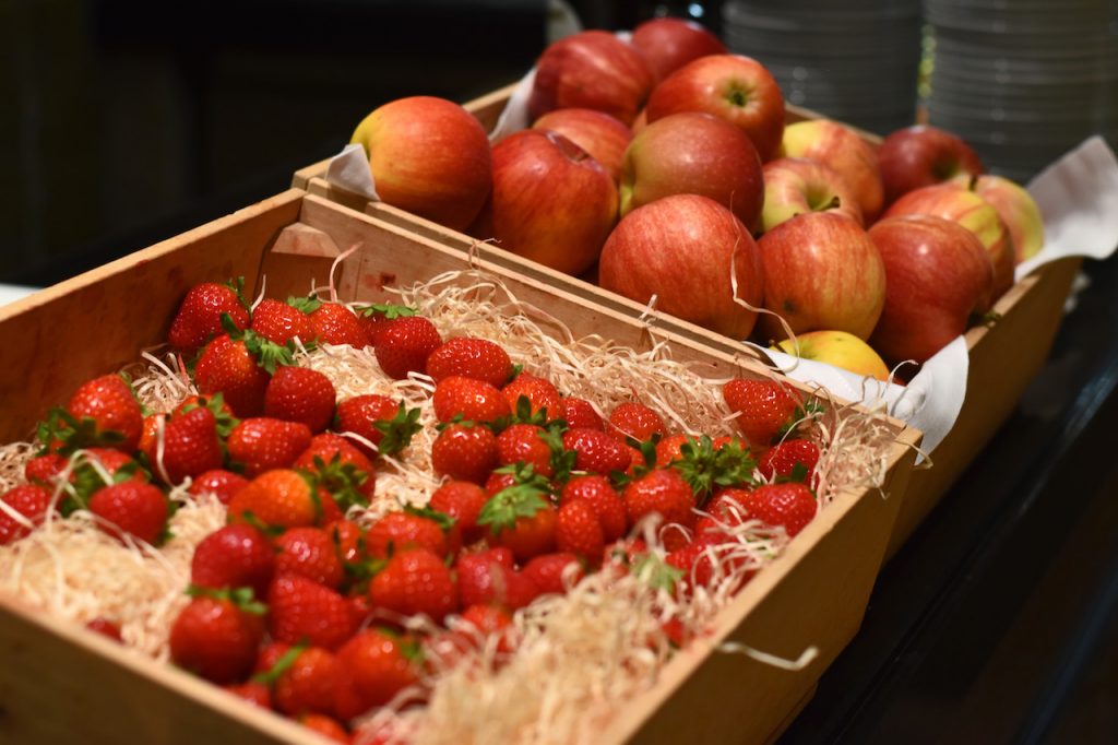 frisches-obst-im-seehotel-ueberfahrt