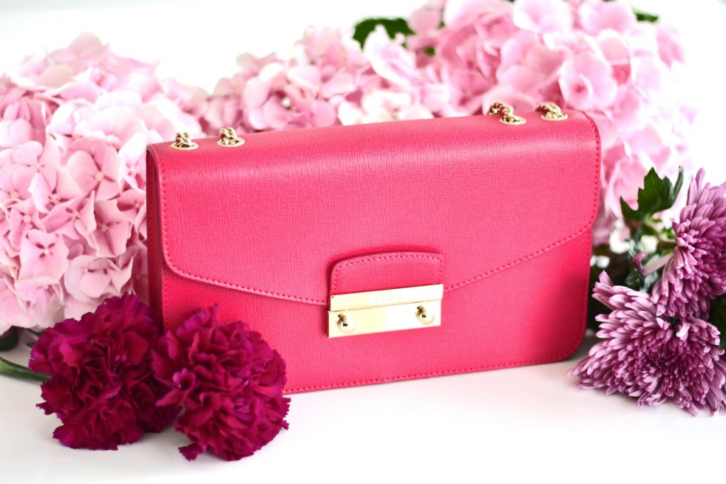 furla-julia-gloss-pink-chain-crossbody