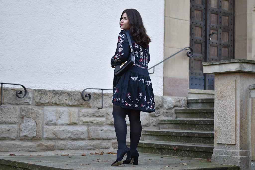 look-zara-blumen-kleid