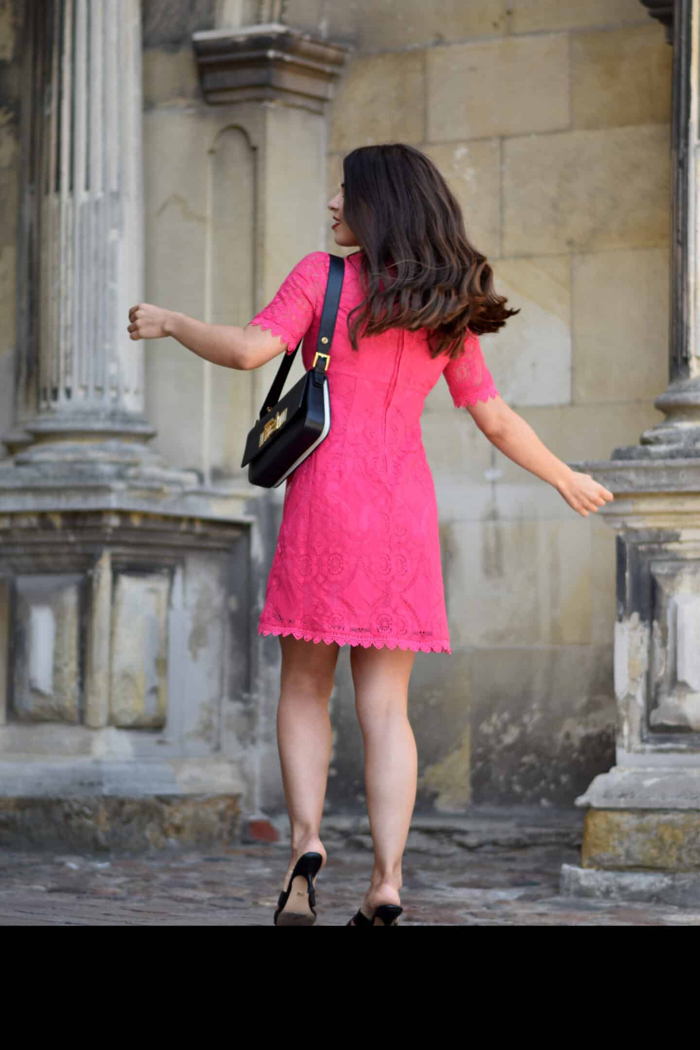 Eleganter Look in Pink - das Cocktailkleid aus Baumwolle